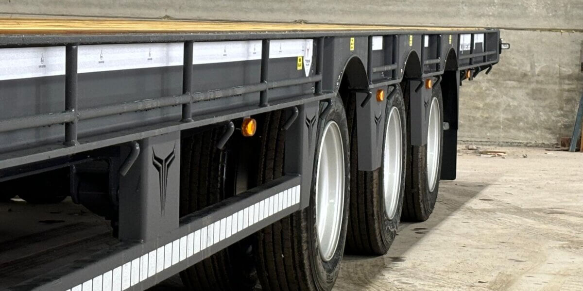 27 TONNE TYRONE FLATBED LOW LOADER