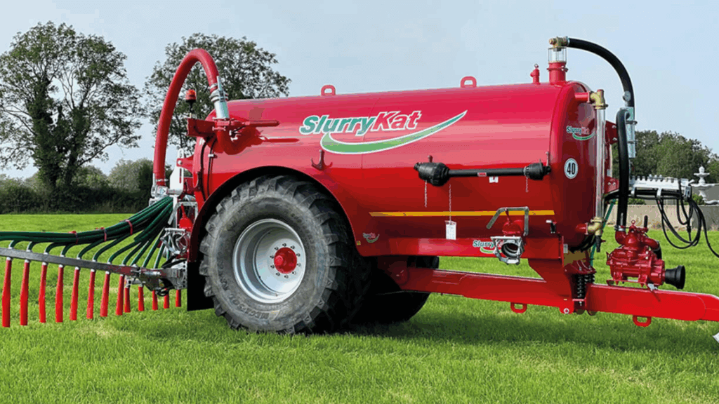Top 6 Reasons to Invest in a SlurryKat Tanker for Your NZ Farm